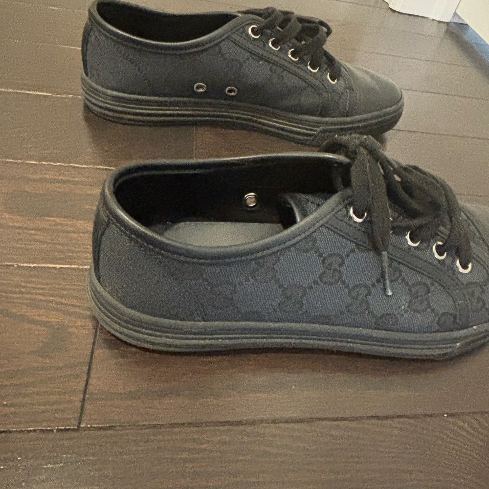 Gucci Women's Black Canvas Sneakers